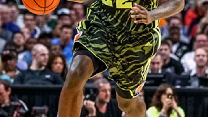 Hoops Roundup: Anthony Bennett nearing a decision; recruiting news