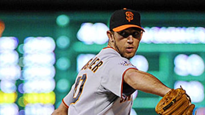 Bumgarner's historic win puts Giants on verge of  Series crown