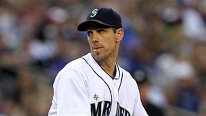 Mariners want big-time prospects for Lee