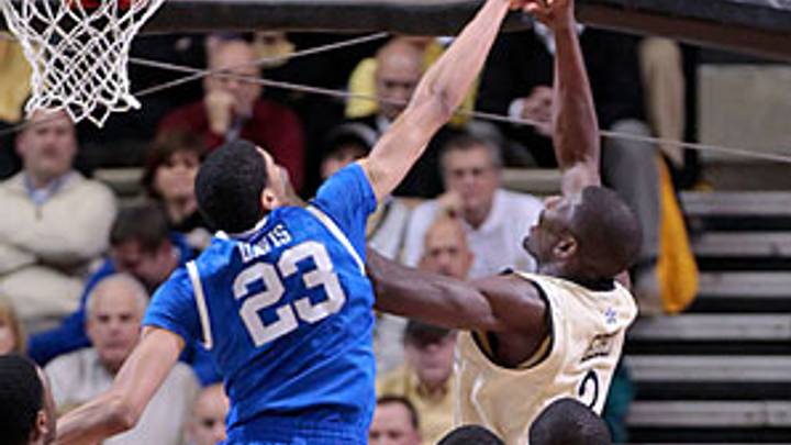 Davis flourishing as 'Cats' big-game leader, more Snap Judgments Davis flourishing as 'Cats' big-game leader, more Snap Judgments