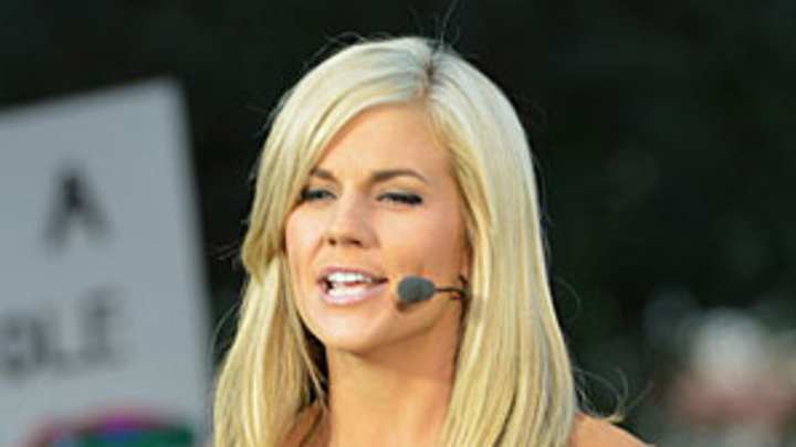 Samantha Steele talks Ponder; NFL pregame shows talk tragedy, again