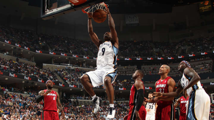 Three-Pointers: Grizzlies rout Heat thanks to unexpected Ellington barrage