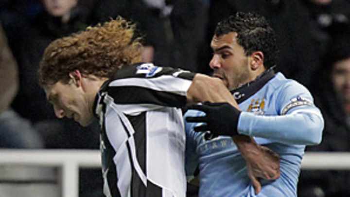 Tevez inspires against Newcastle; Ten-man Spurs hold off Aston Villa Tevez inspires against Newcastle; Ten-man Spurs hold off Aston Villa