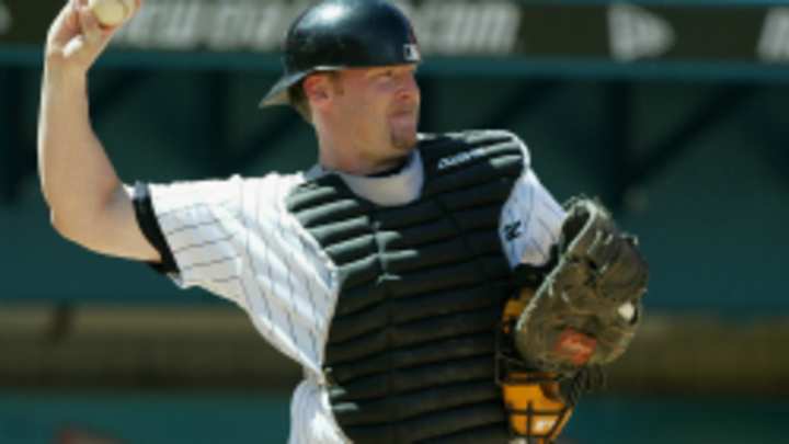 Report: Marlins hire Mike Redmond as new manager