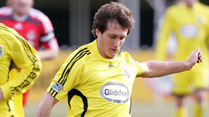 Crew attack runs through Schelotto Crew attack runs through Schelotto