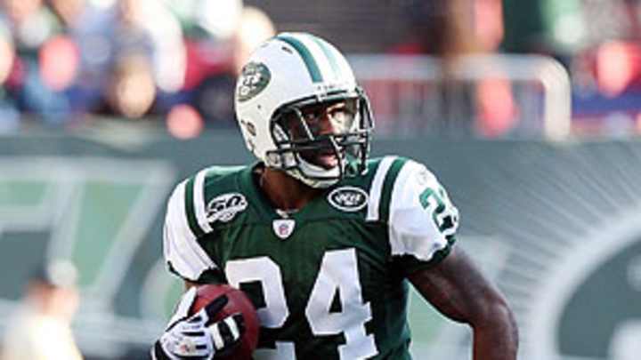 Bus Stops: Holding out wasn't going to hurt Revis as much as Jets