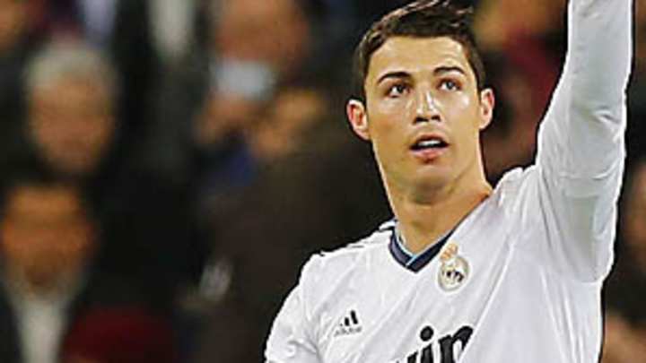 Champions League: PSG, Schalke go to top of their groups