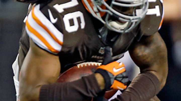 Browns' Cribbs apologizes for profane tweet
