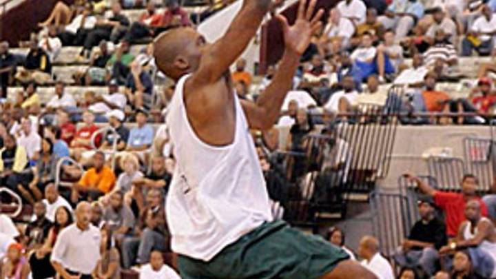 Stars come out in N.C. Pro-Am league, the 'Rucker of the South' Stars come out in N.C. Pro-Am league, the 'Rucker of the South'