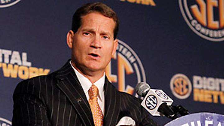 SEC Media Days 2012: Gene Chizik speaks softly
