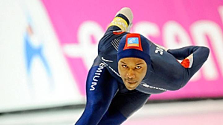 Best U.S. speedskater goes it alone Best U.S. speedskater goes it alone