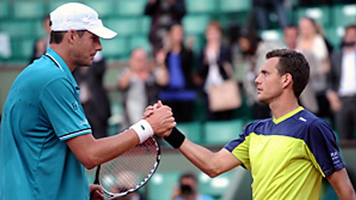 Isner loses in marathon match Isner loses in marathon match