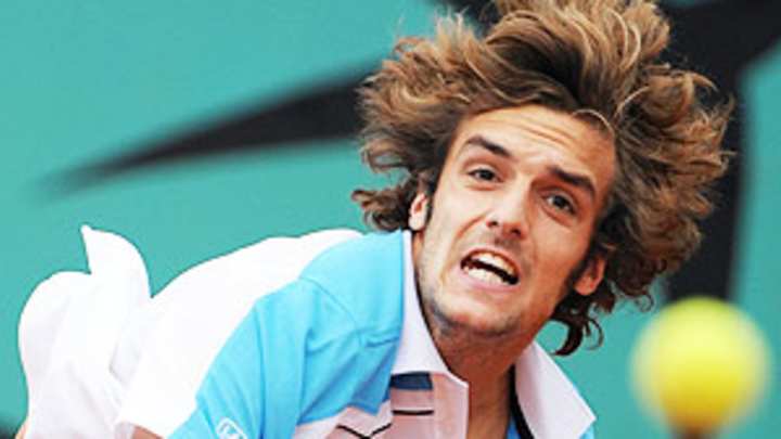 French tennis pro Montcourt dies