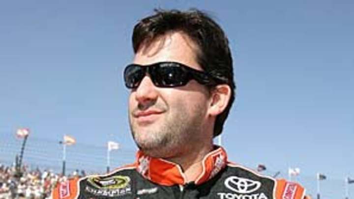 An era ends as Stewart races his last race for JGR, more notes