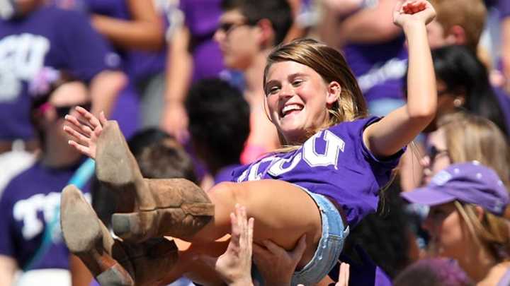 College Superfans: Week 4