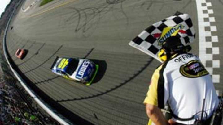 Busch boys, Johnson look strong as NASCAR hits Richmond