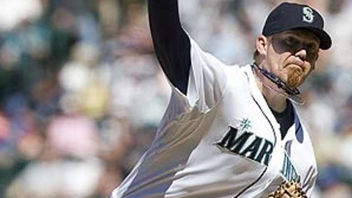 Unconventional Wisdom: Mega-deal spices up winter meetings