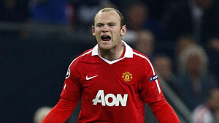 Schalke wilts before superior United; Mourinho's tactics backfire