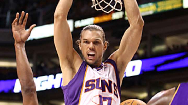 Suns ride bench to Game 4 glory Suns ride bench to Game 4 glory