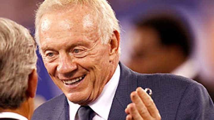 One-of-a-kind Jones revels in Cowboys' spotlight victory One-of-a-kind Jones revels in Cowboys' spotlight victory