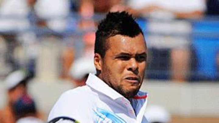 Tsonga routs Seppi to defend Moselle Open title