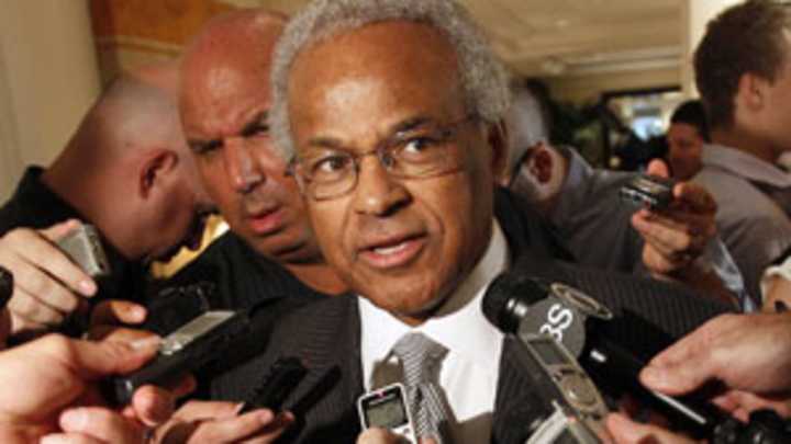 Bartelstein clears the air about top agents' view of NBA players' union Bartelstein clears the air about top agents' view of NBA players' union