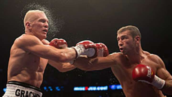 Quick Jabs: Lucian Bute's underwhelming victory, Jean Pascal's return and more Quick Jabs: Lucian Bute's underwhelming victory, Jean Pascal's return and more