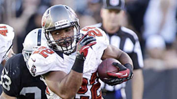 Fantasy football Week 9 awards: Martin, Luck share rookie spotlight