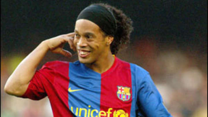 Report links Ronaldinho to Inter