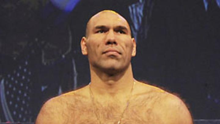 Photograph sparks rumors of potential Klitschko vs. Valuev fight Photograph sparks rumors of potential Klitschko vs. Valuev fight