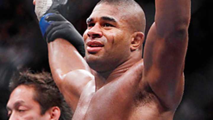 Overeem's testosterone story fails to stop Nevada license rejection