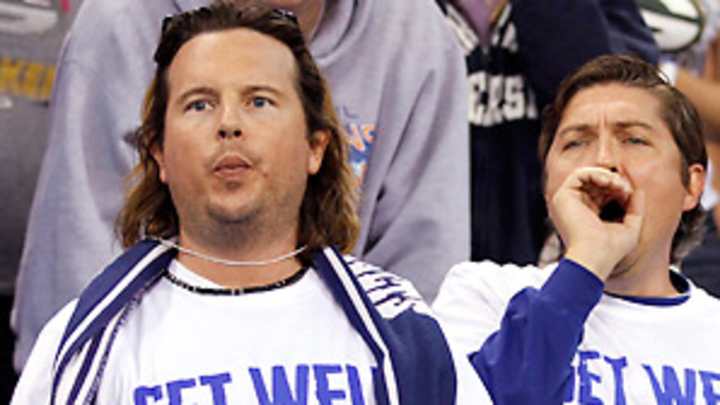 Hospitalized Colts coach Pagano reaches out to team