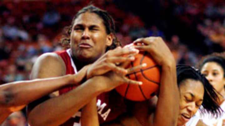 The $64,000 question: Will Courtney Paris' big bet pay off?