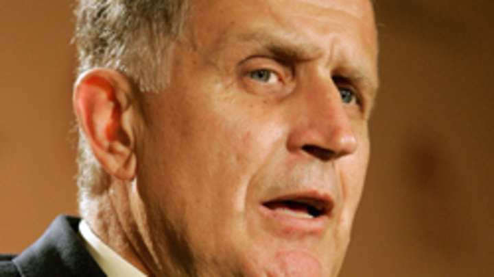 Report: Paul Tagliabue won't recuse himself from bounty case