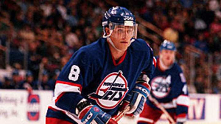 Decision time looms for Selanne, Jagr; free agent ranks swell; more notes