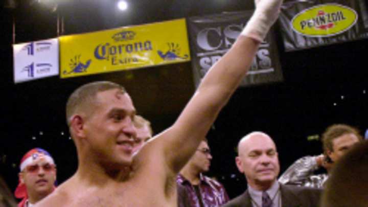 Fights break out between girlfriends, sisters of Hector 'Macho' Camacho during wake