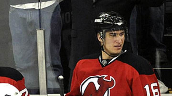 Sutter steps down as Devils coach