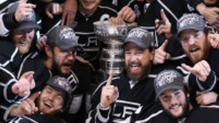 Los Angeles Kings will bring Stanley Cup to Wednesday's Dodgers game Los Angeles Kings will bring Stanley Cup to Wednesday's Dodgers game