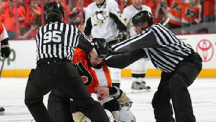 If anyone deserves blame for Flyers' loss, it's the whole team