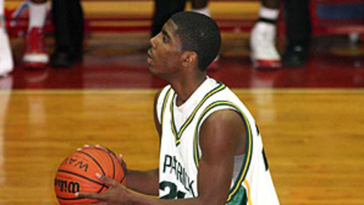 Twitter changes the face -- and interaction -- of recruiting