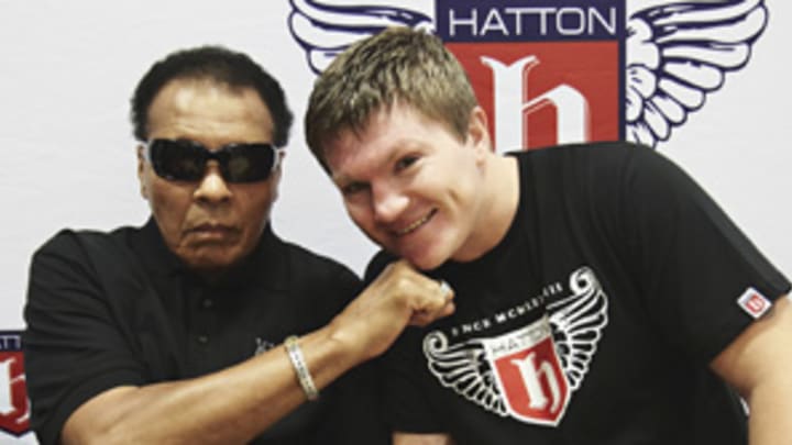 As boxing fades, Ali still shines