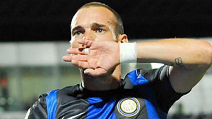 Kluivert wants unhappy Sneijder to leave Inter Milan