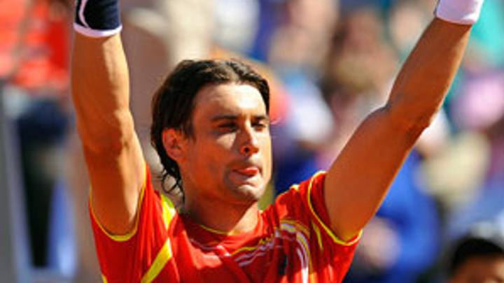 Spain sweeps U.S. in opening singles; Swiss, Czechs up too Spain sweeps U.S. in opening singles; Swiss, Czechs up too