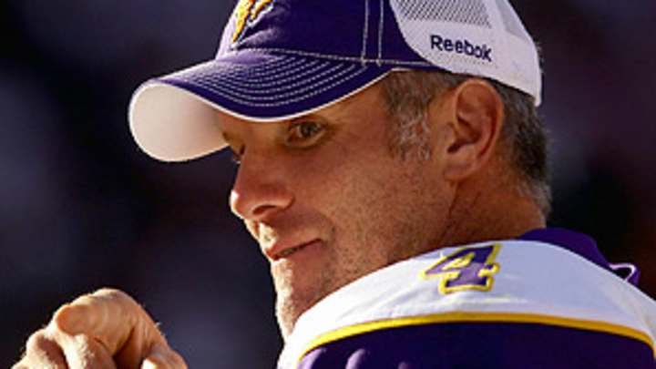 Vikings' Childress has no regret after begging Favre to come back