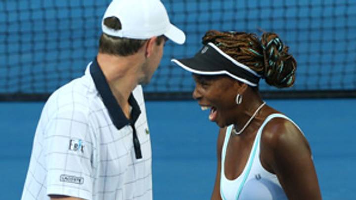 U.S. defeats South Africa 2-1 at Hopman Cup U.S. defeats South Africa 2-1 at Hopman Cup