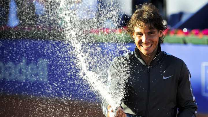 Week in Photos: Rafael Nadal's bubbly, Andrea Petkovic's rough day, more