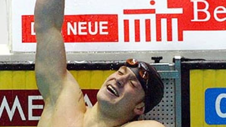 Swimmer Ed Moses attempts comeback; and more Olympic notes