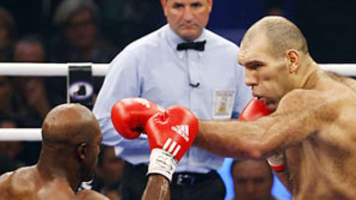 Holyfield-Valuev round-by-round blog