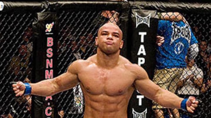 Alves discusses UFC 85 weight issue, desire for title bout Alves discusses UFC 85 weight issue, desire for title bout