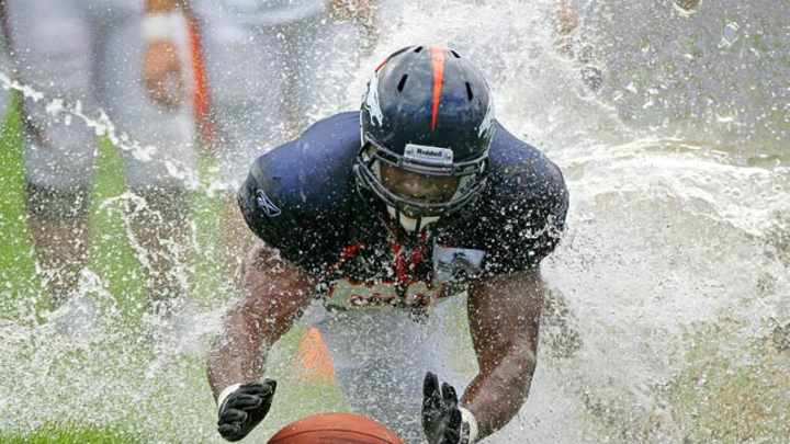 Leading Off: Pictures of the Week